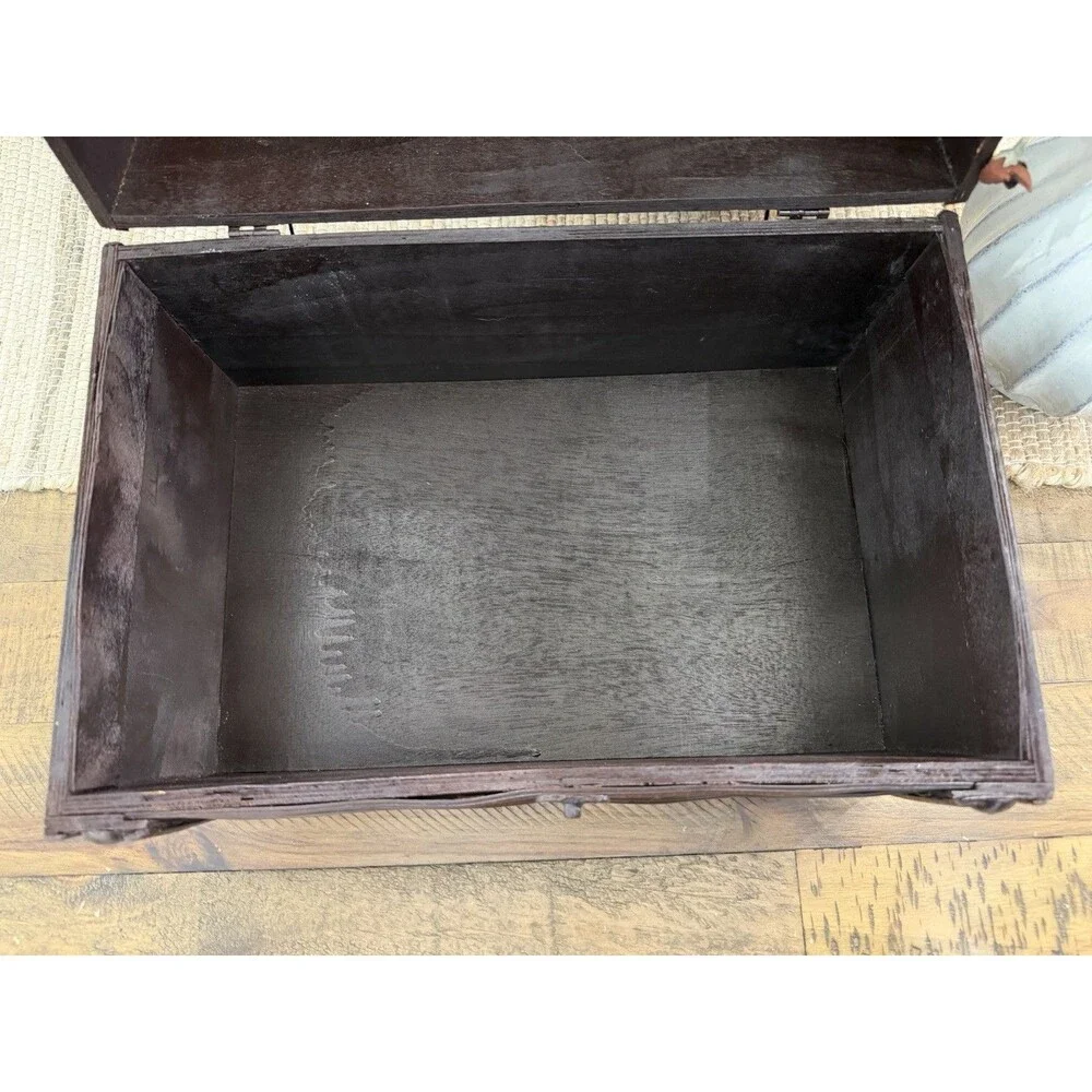 Vintage Style Wooden Storage Chest Box w/ Latch – Decorative Keepsake Trunk